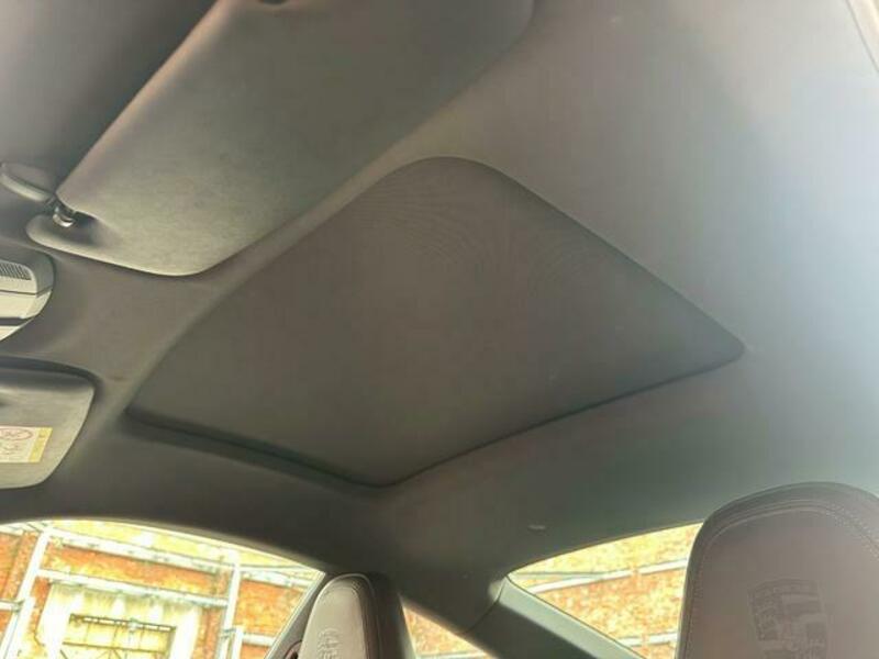 911