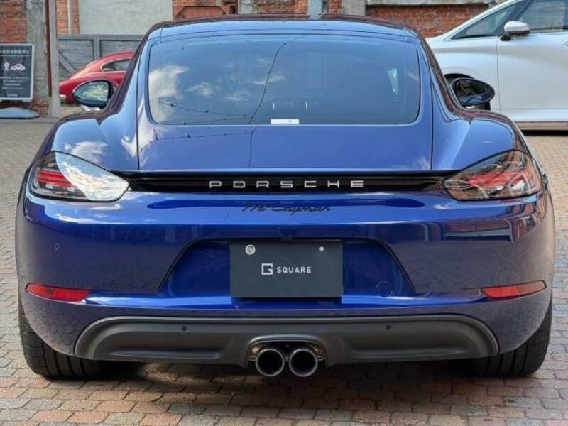 718 CAYMAN
