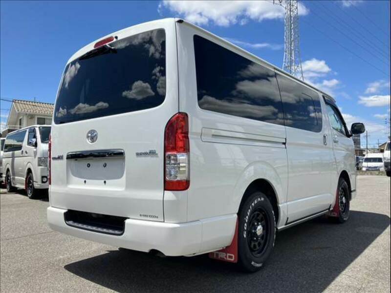 HIACE VAN