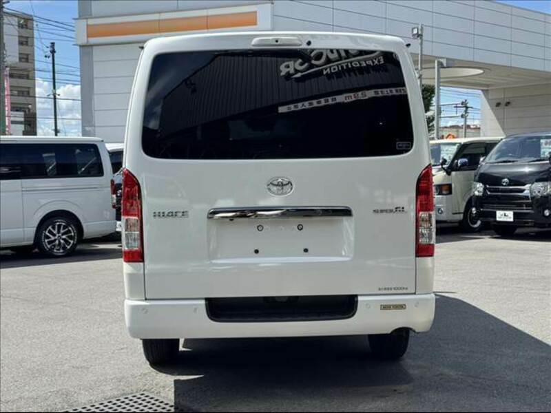 HIACE VAN