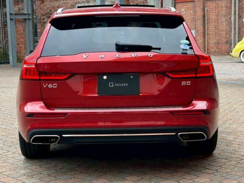 V60