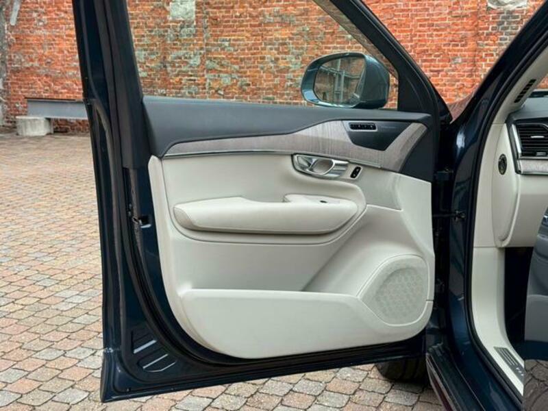 XC90