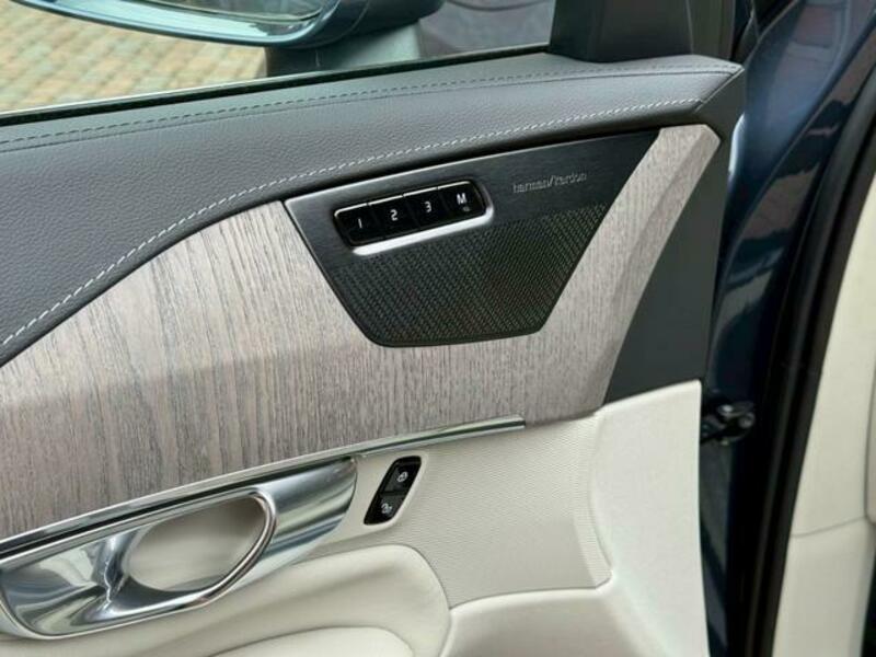 XC90