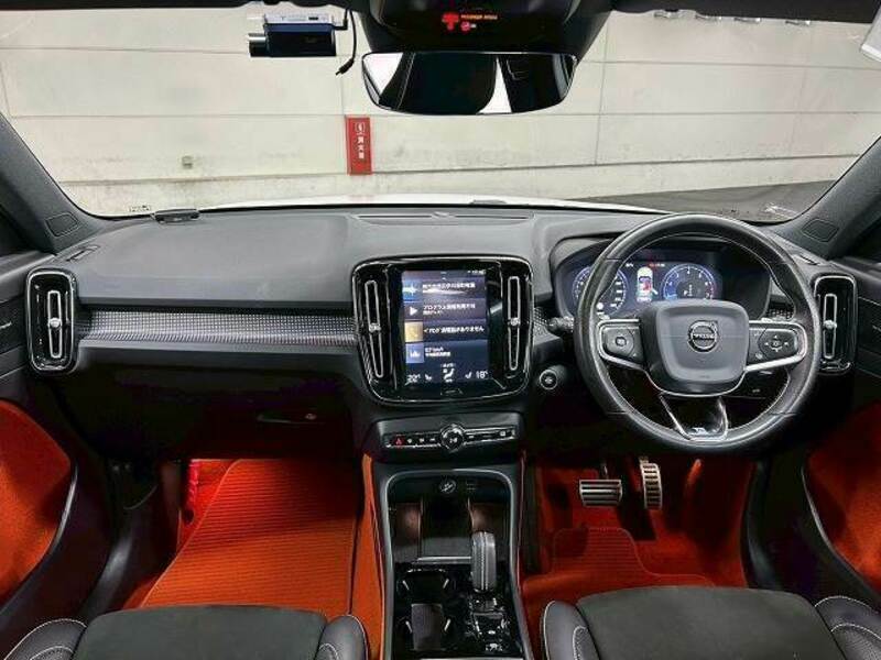 XC40