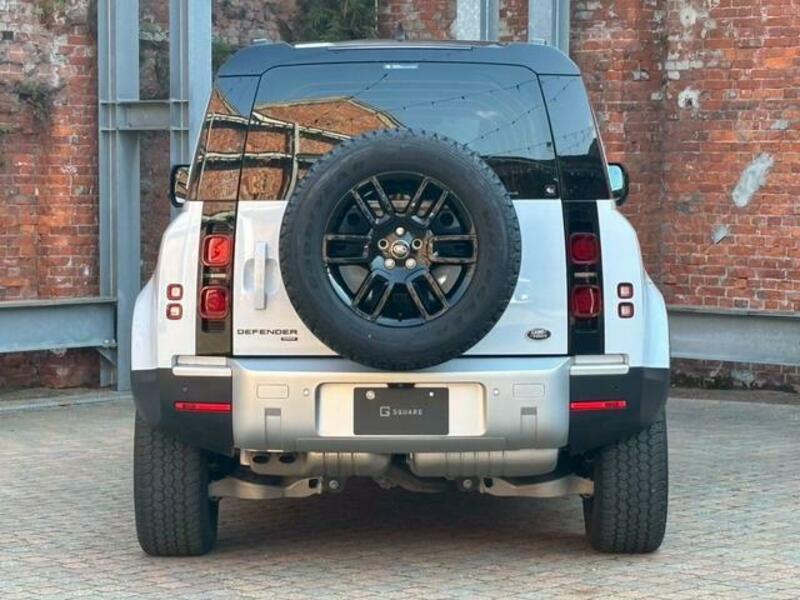 DEFENDER