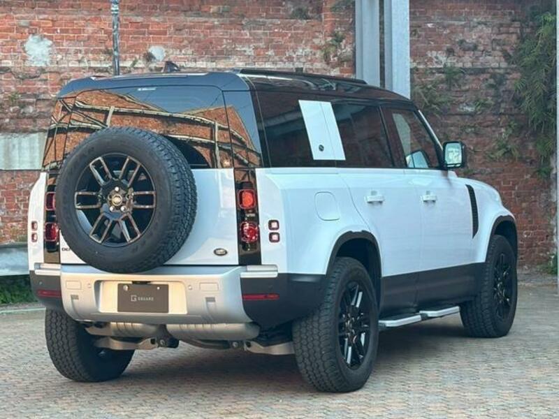 DEFENDER