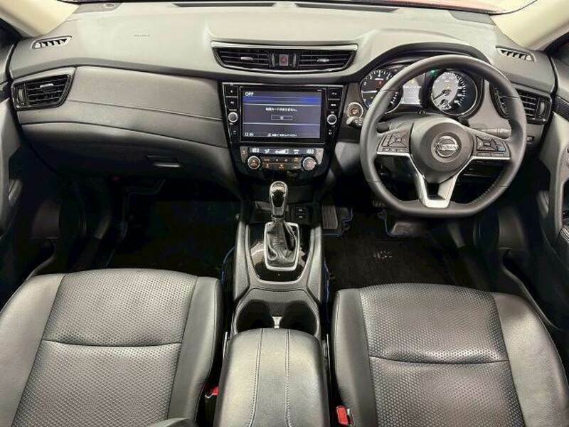 X-TRAIL