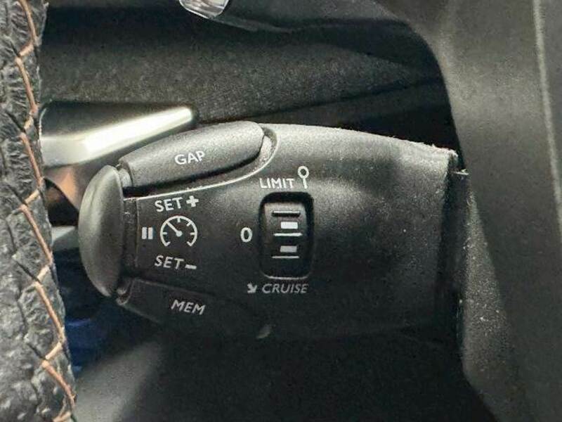 3008