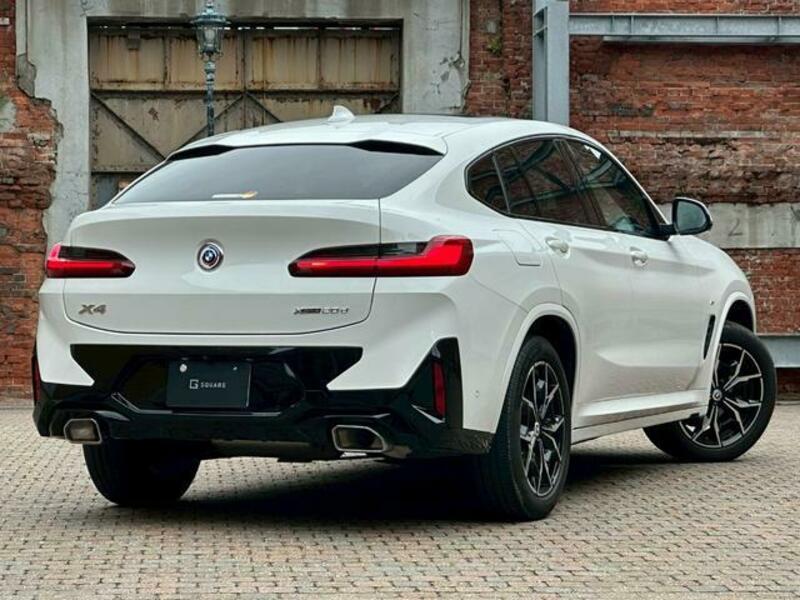 X4