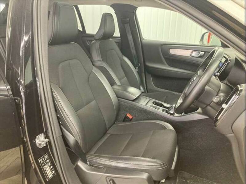 XC40