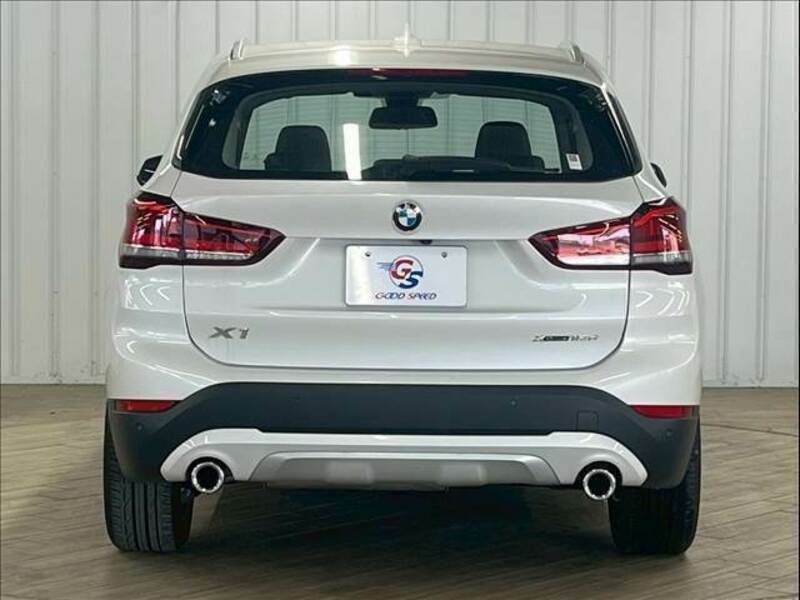 X1