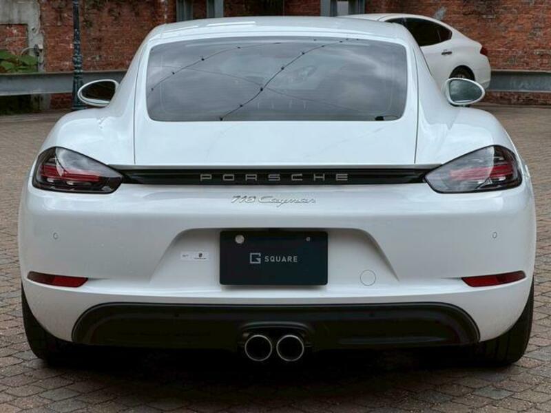 718 CAYMAN