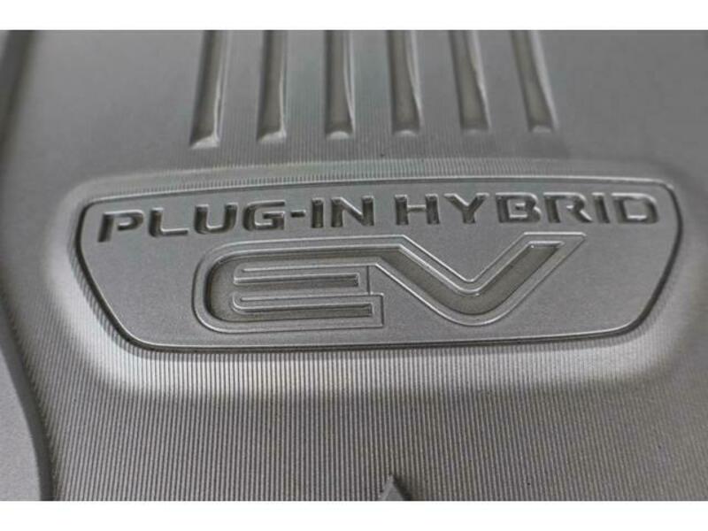 OUTLANDER PHEV