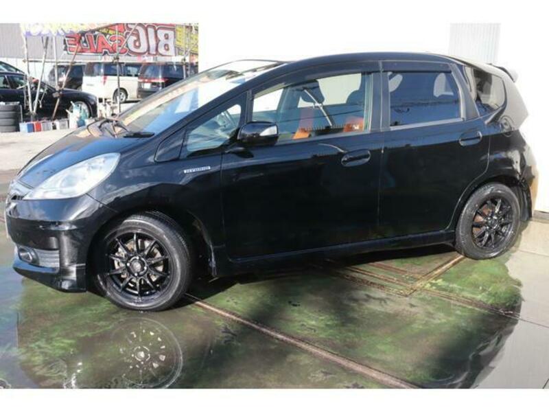 FIT HYBRID