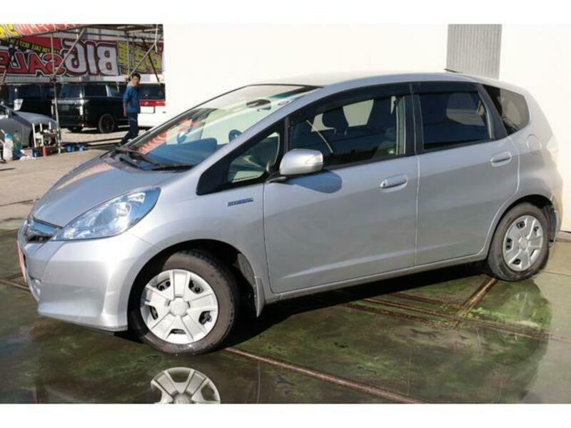 FIT HYBRID