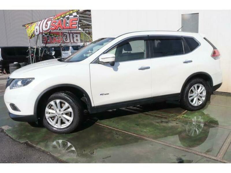 X-TRAIL