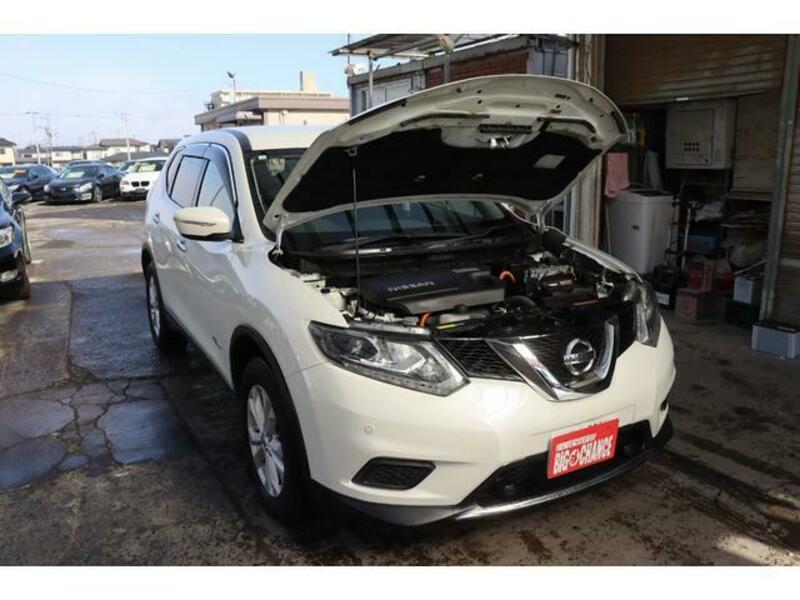 X-TRAIL