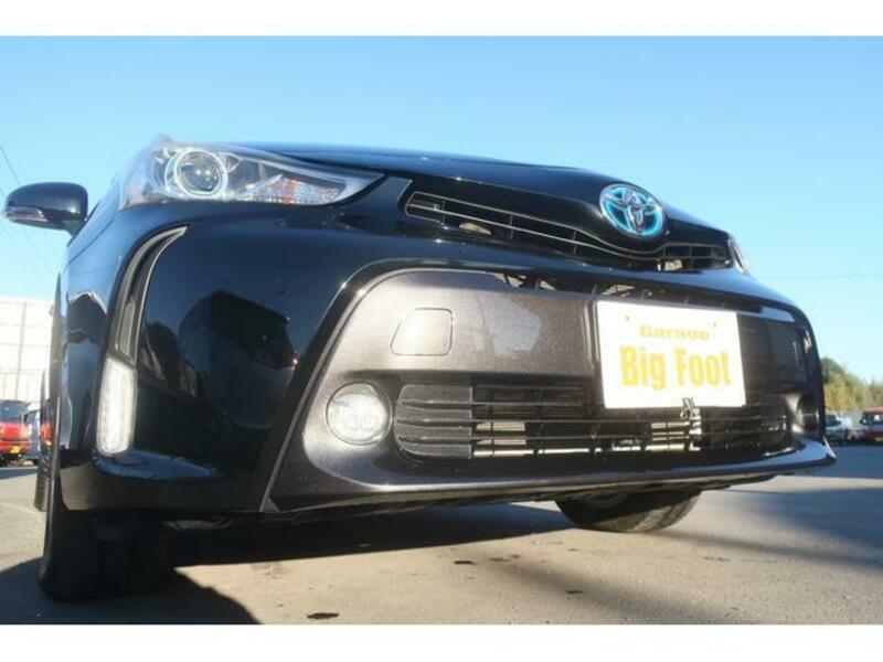 PRIUS ALPHA