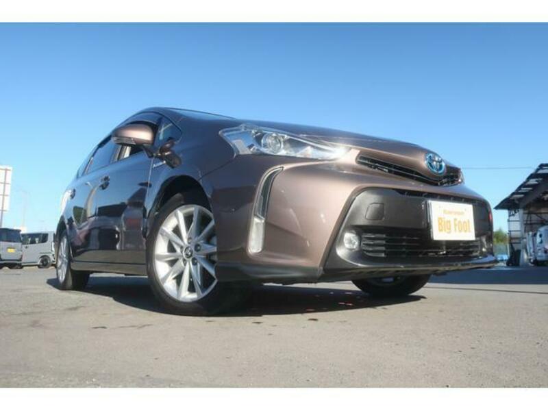 PRIUS ALPHA