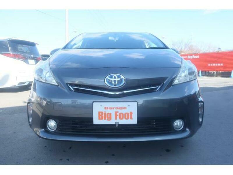 PRIUS ALPHA