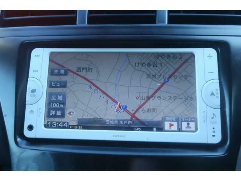 PRIUS ALPHA