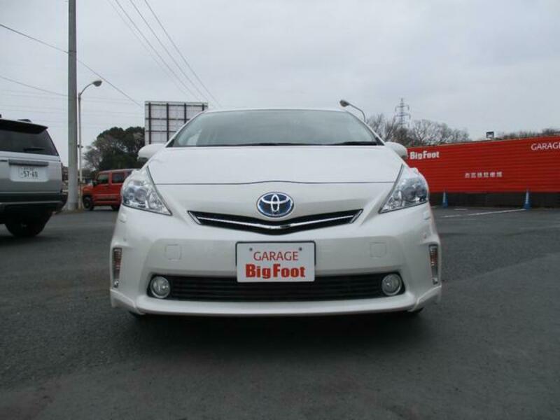 PRIUS ALPHA
