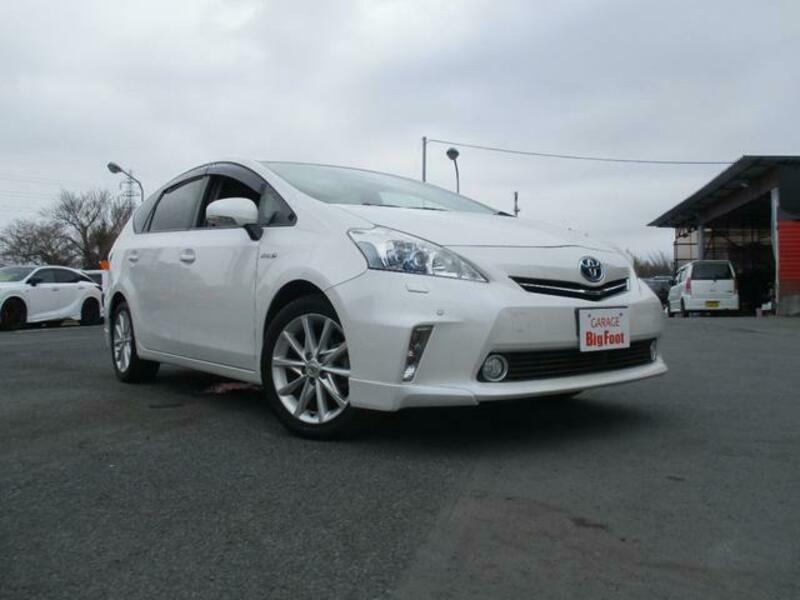 PRIUS ALPHA