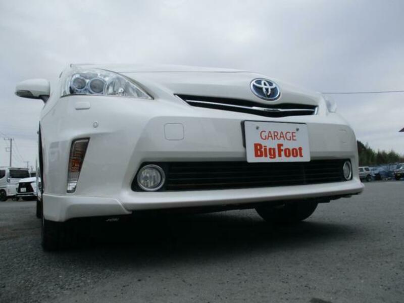 PRIUS ALPHA