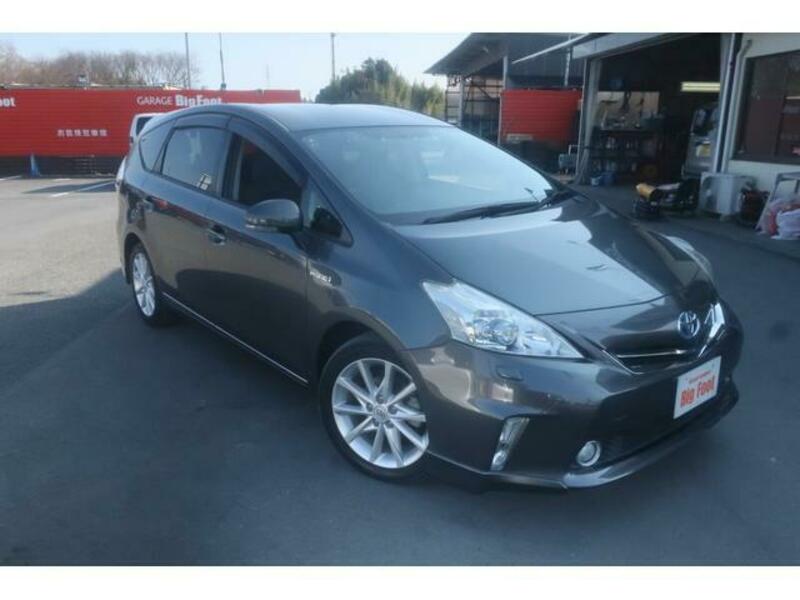 PRIUS ALPHA