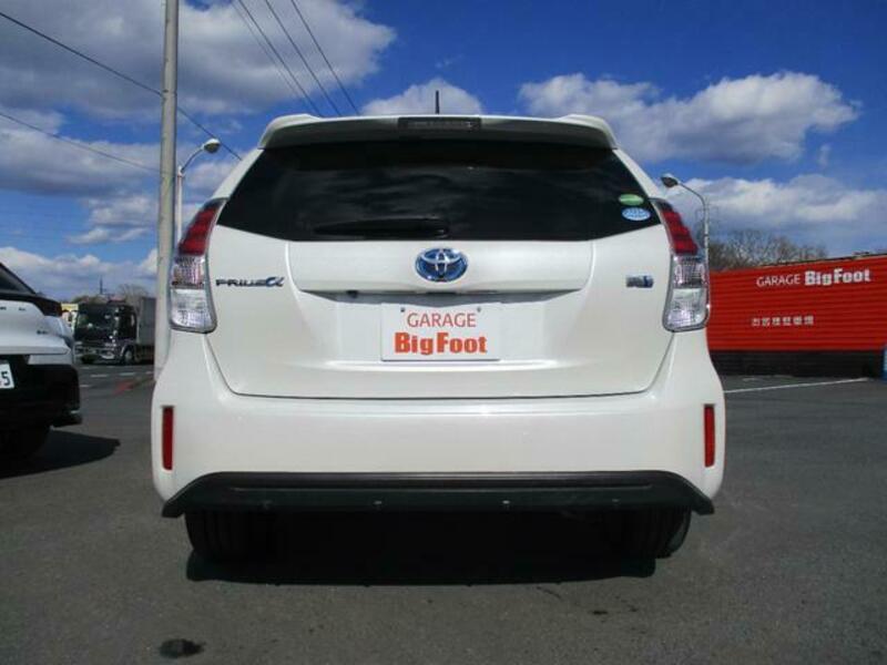 PRIUS ALPHA