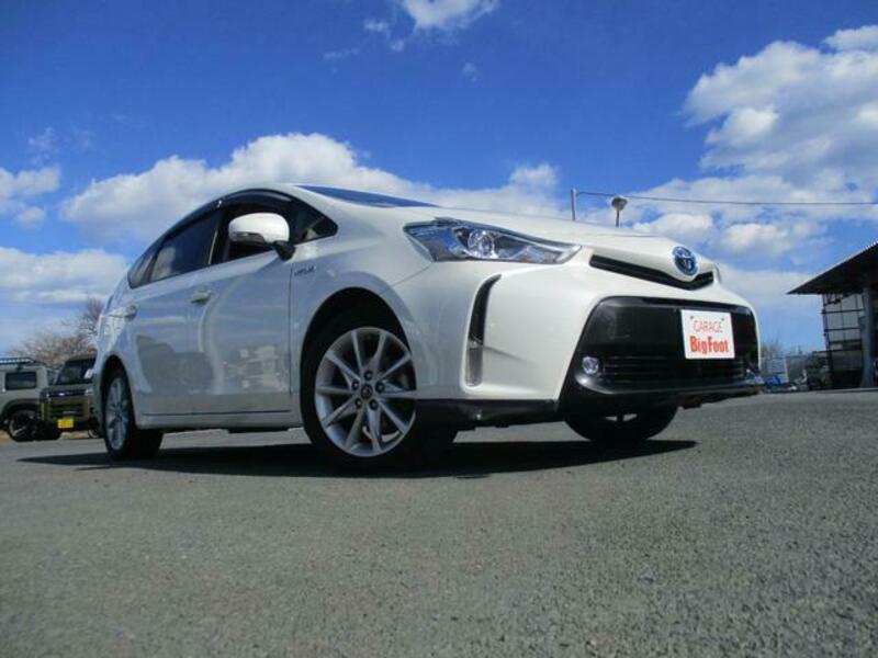 PRIUS ALPHA