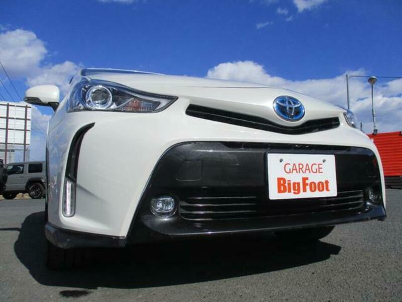 PRIUS ALPHA