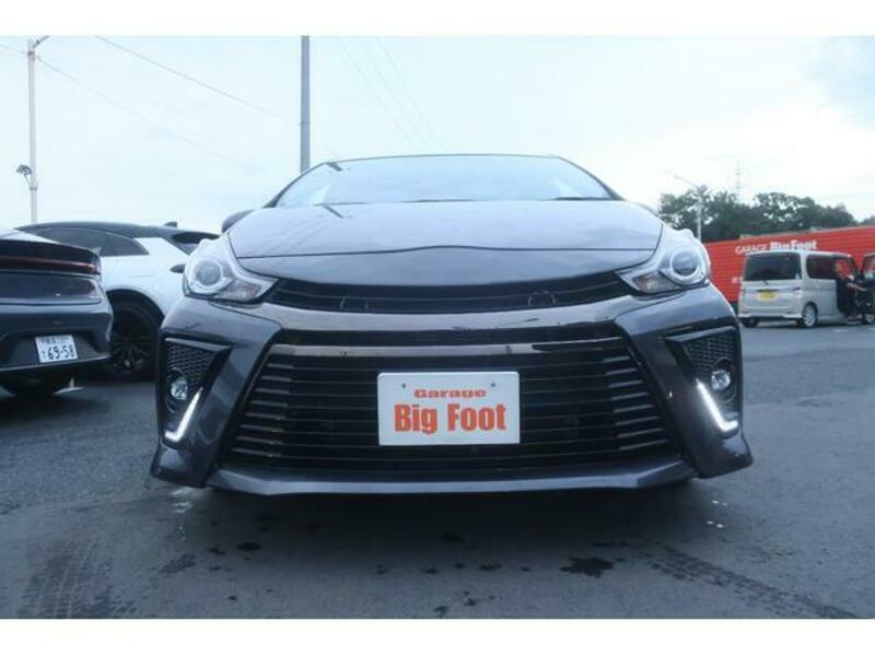 PRIUS ALPHA