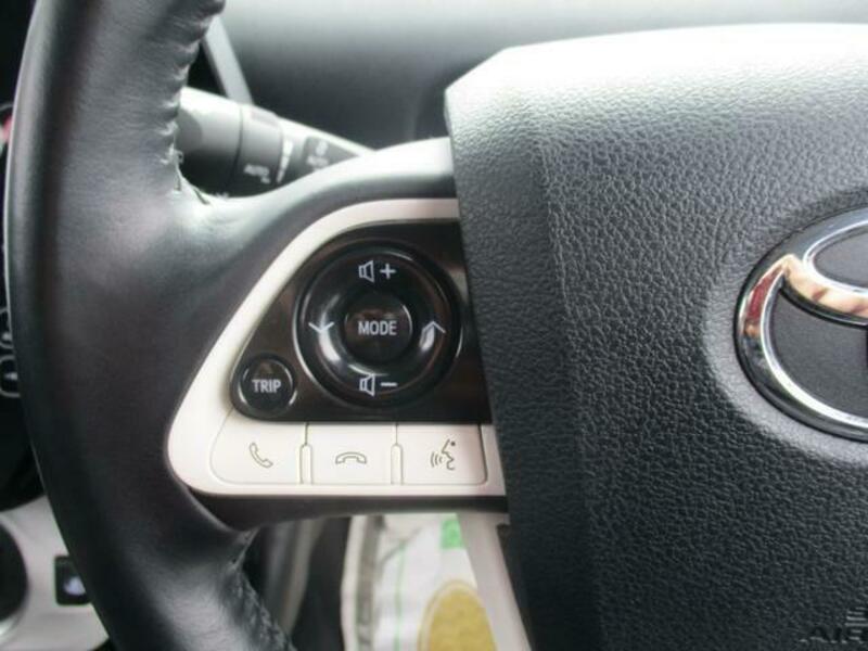 PRIUS PHV
