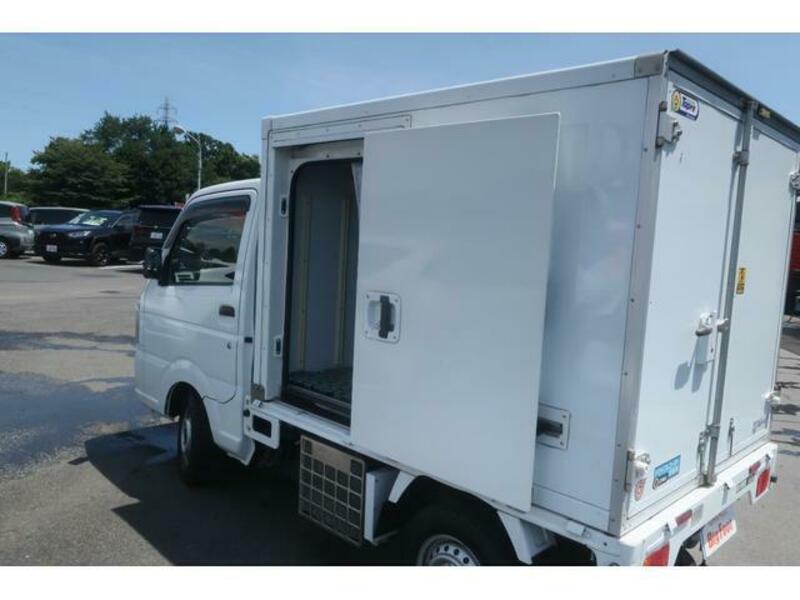 CARRY TRUCK