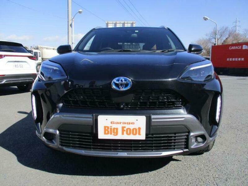 YARIS CROSS