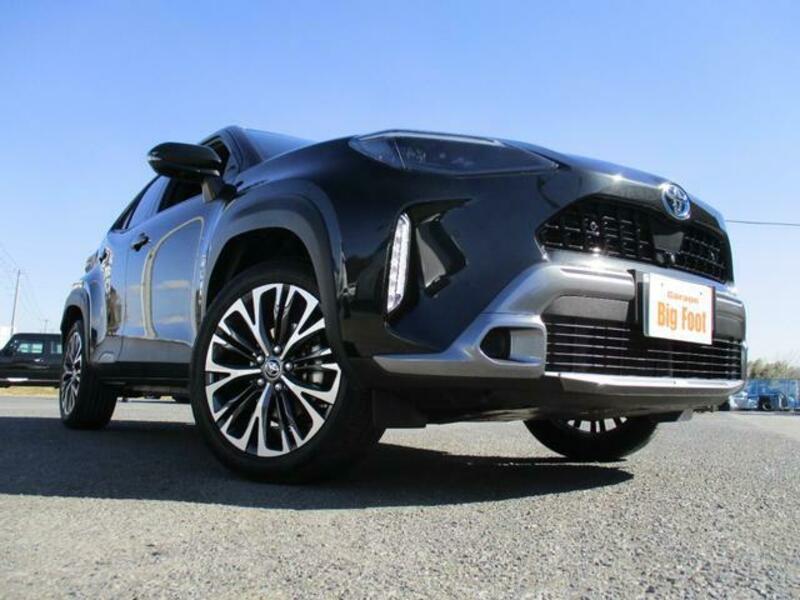 YARIS CROSS