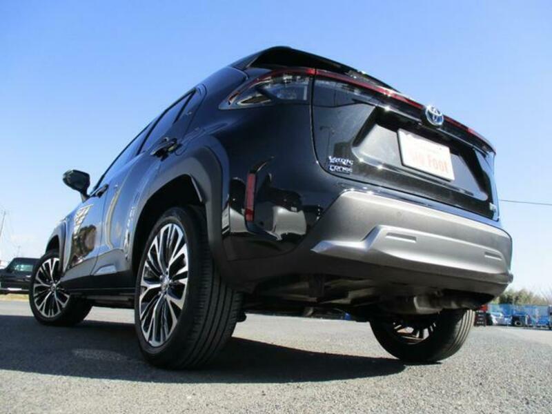 YARIS CROSS