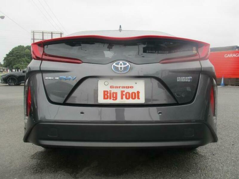 PRIUS PHV