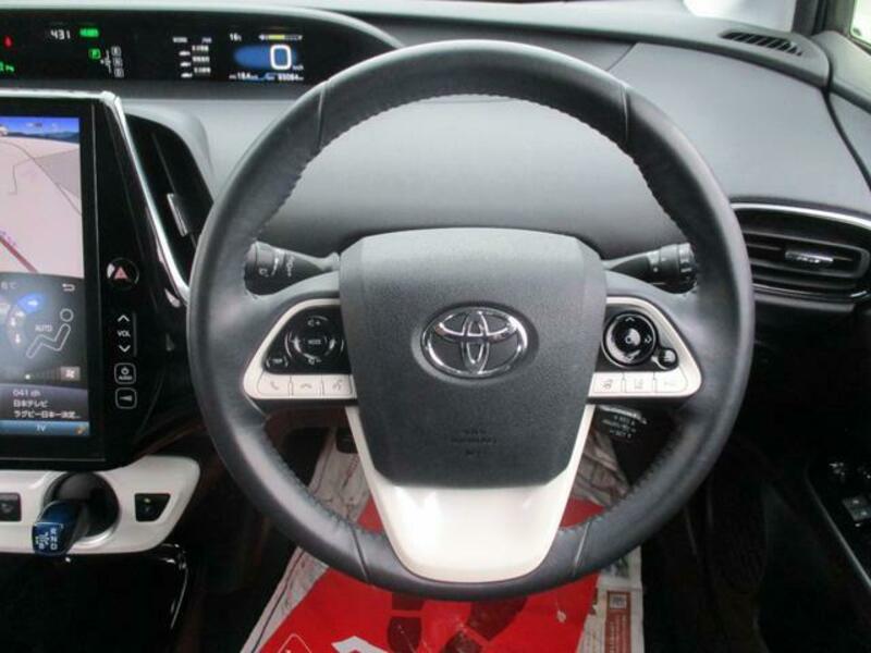 PRIUS PHV