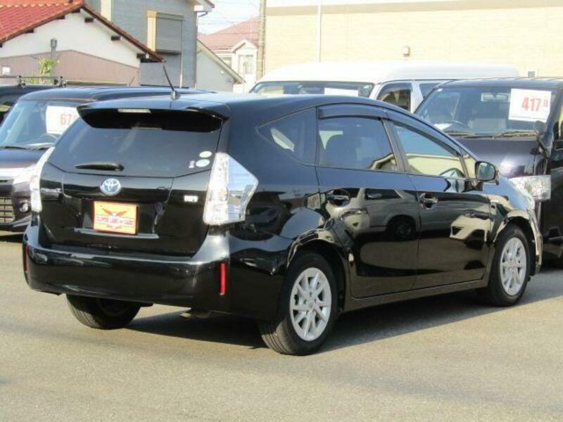 PRIUS ALPHA
