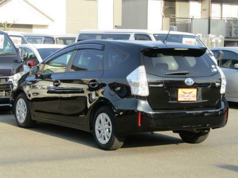 PRIUS ALPHA