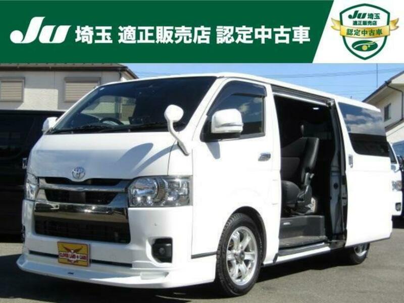 TOYOTA HIACE VAN