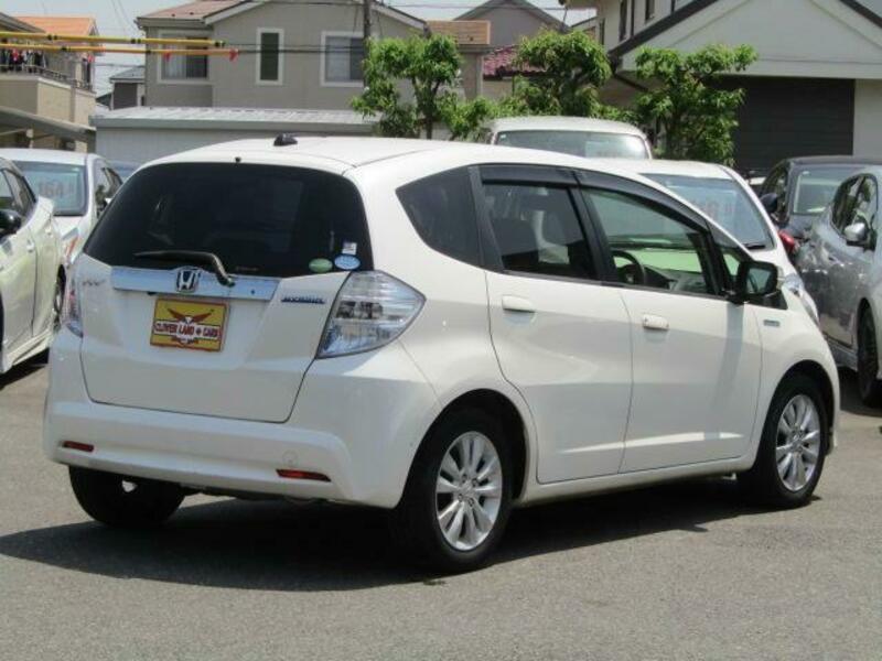 FIT HYBRID