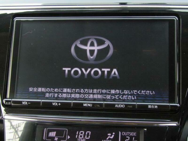 PRIUS ALPHA