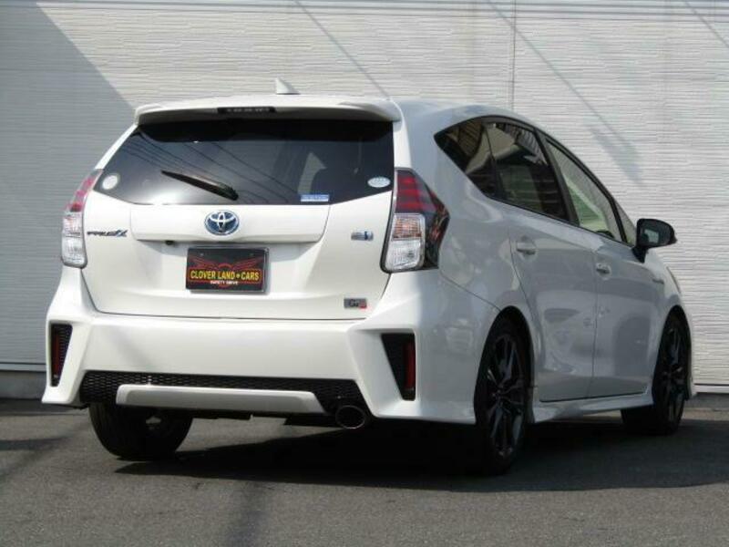 PRIUS ALPHA