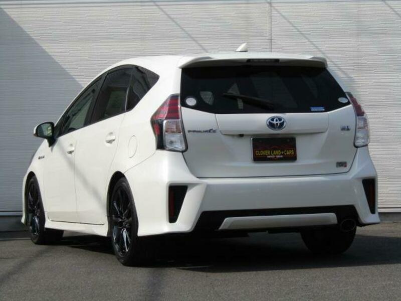 PRIUS ALPHA