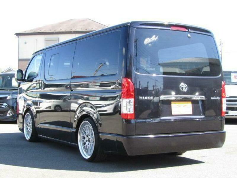 HIACE VAN