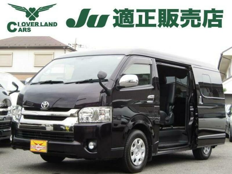 TOYOTA HIACE VAN