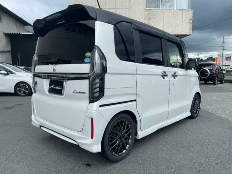 N BOX CUSTOM